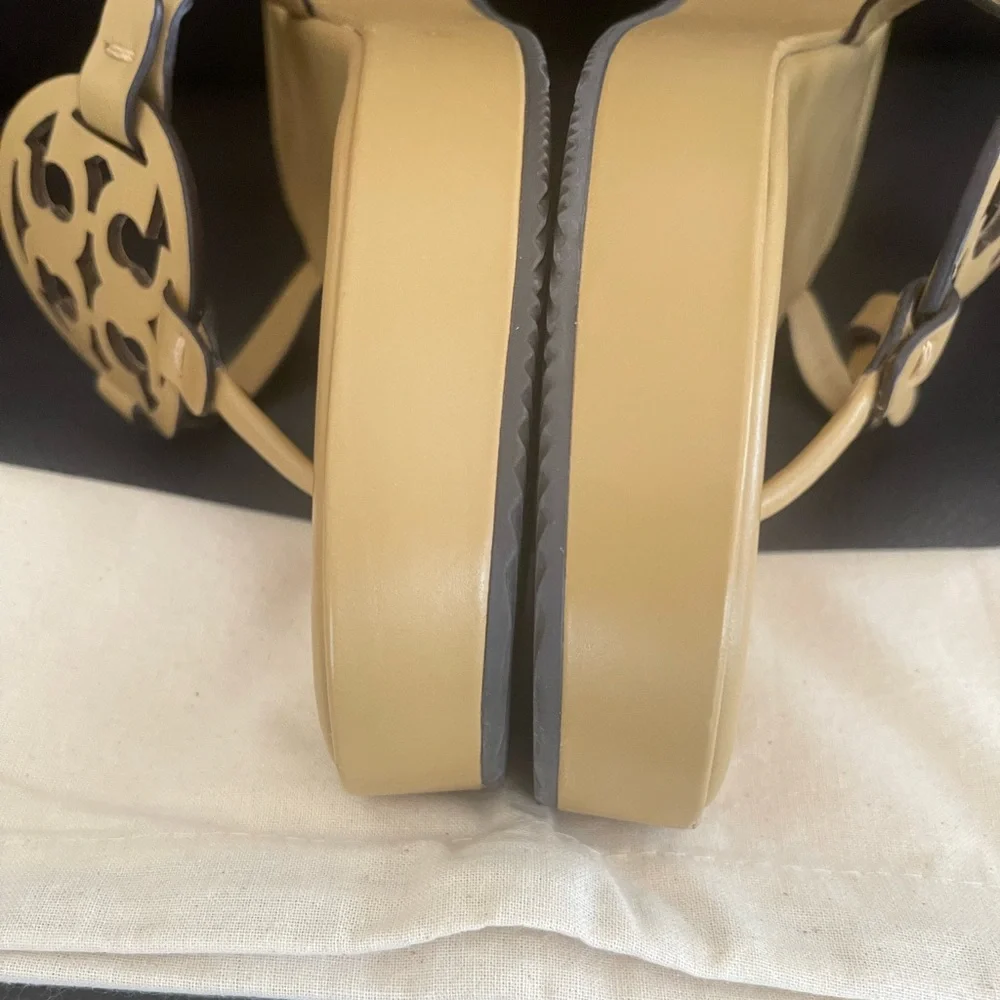 NEW Tory Burch Miller Leather Logo Wedge Thong Sandals $250 - Picture 7 of 11
